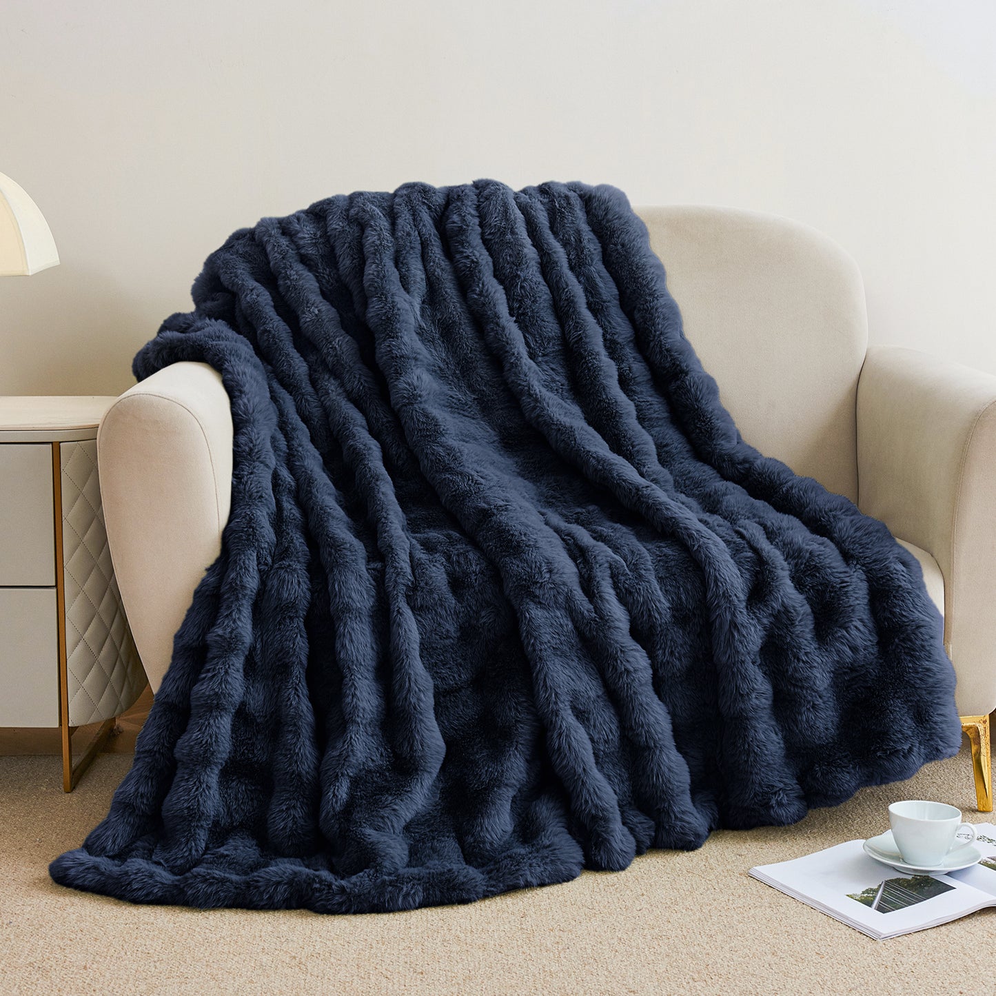 Faux Rabbit Fur Throw Blanket for Couch, Fluffy Warm Plush Thick Bubble Blanket for Bed Sofa Living Room, Soft Cozy Furry Blanket, 50x60 inches, Cream White