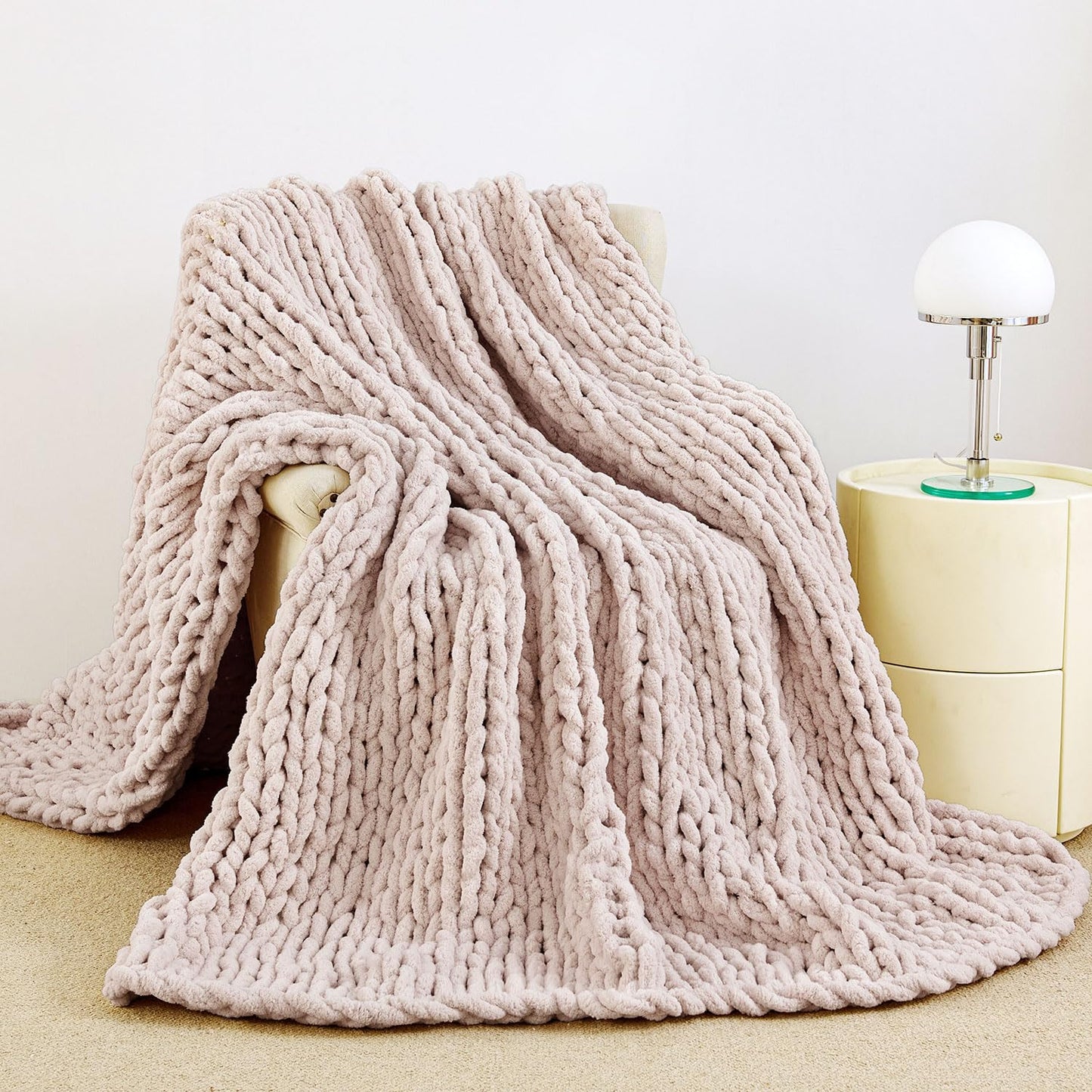 Chunky Knit Blanket Throw, 100% Hand Knit Chenille Throw Blanket for Sofa & Home Decor, Soft and Cozy Knitted Throw Blankets